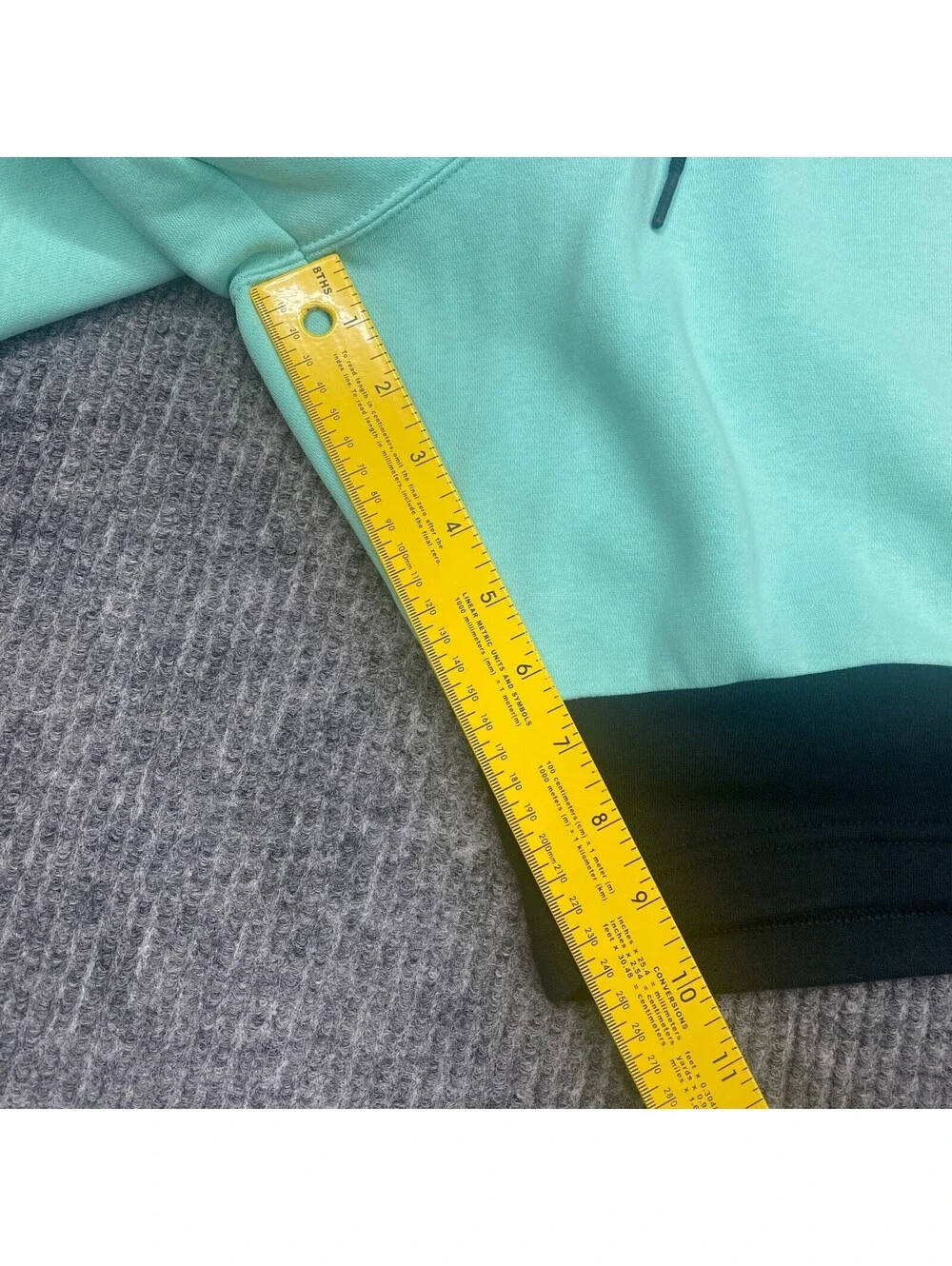 Nike Jordan AJ11 Mens Sz Medium Fleece Shorts Green Teal Tropical Twist Pockets